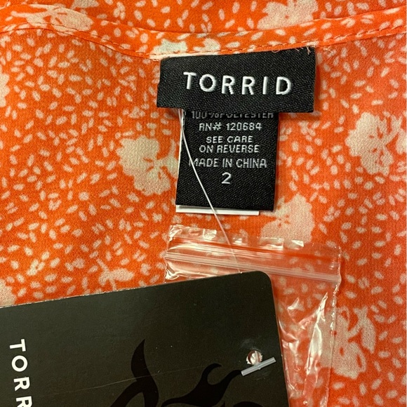 TORRID Floral Chiffon Tulip Back Tank in Coral - Picture 3 of 5